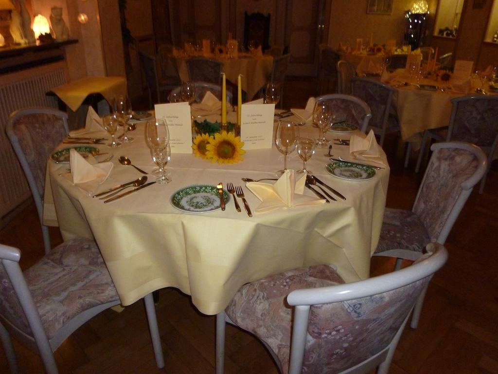 Achathotel Zum Schwan Idar-Oberstein Buitenkant foto